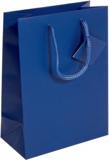 Geschenktasche Small, ultramarinblau mit Mattlack und Geschenkeanhänger
